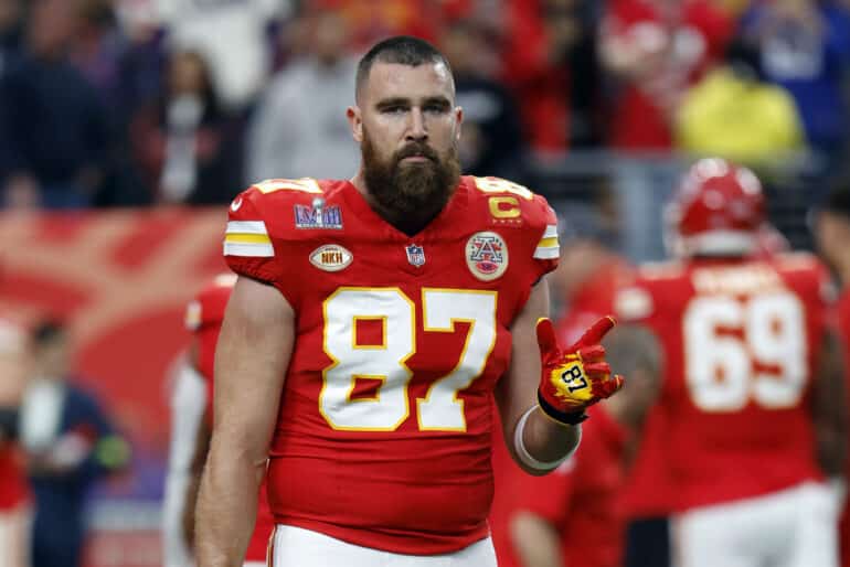 epa11146272 Kansas City Chiefs tight end Travis Kelce reacts during warm-up prior to the first half of Super Bowl LVIII between the Kansas City Chiefs and the San Fransisco 49ers at Allegiant Stadium in Las Vegas, Nevada, USA, 11 February 2024. The Super Bowl is the annual championship game of the NFL between the AFC Champion and the NFC Champion and has been held every year since 1967.  EPA-EFE/JOHN MABANGLO