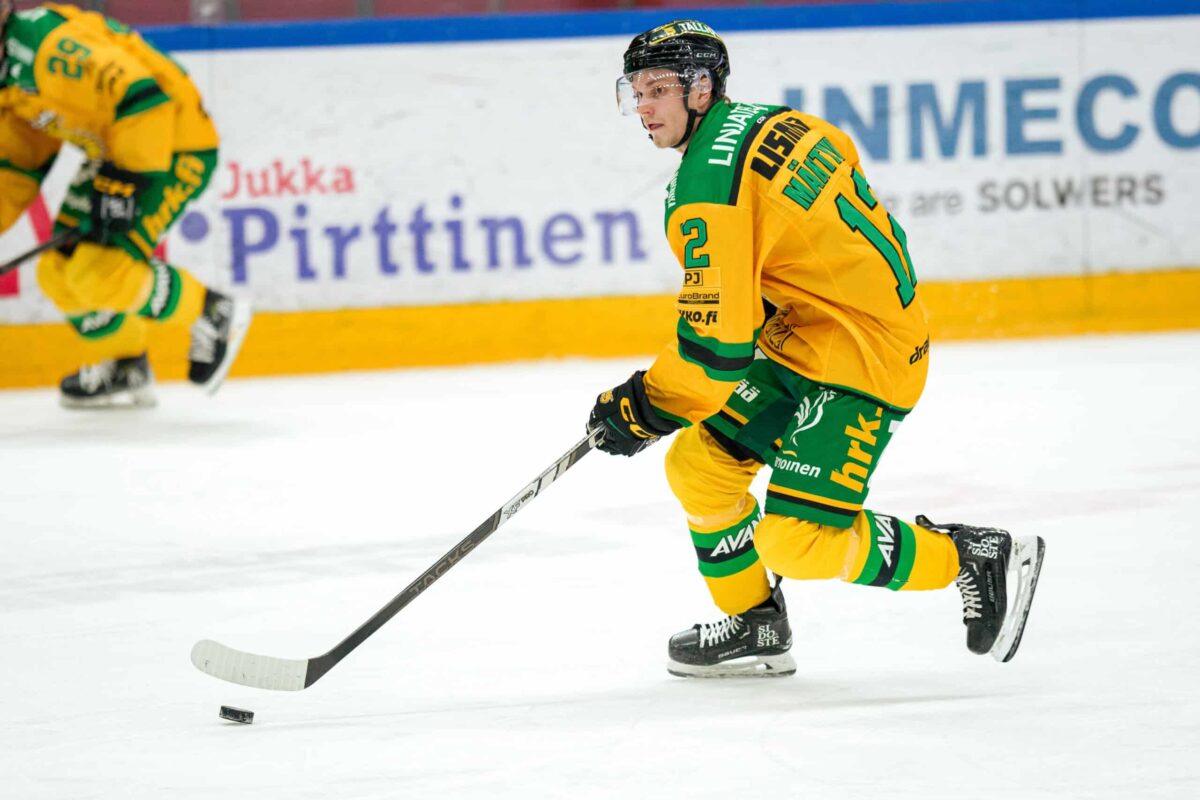 Matias Mäntykivi kuvattuna joulukuussa 2024 Ilveksen ottelussa.