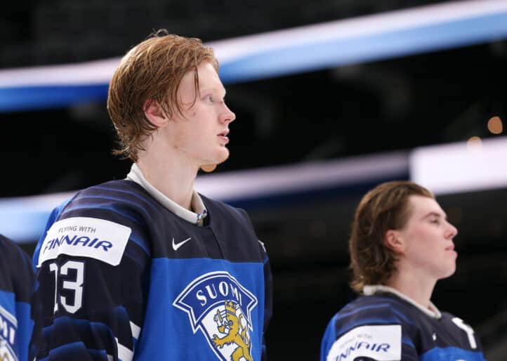 Roby Järventie kuvattuna Kanadassa juniorien MM-kisoissa vuonna 2022.