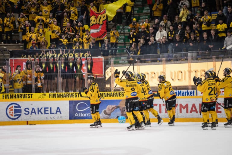 KalPa tuulettaa voittoa Ilves-sarjassa keväällä 2025.