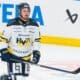 Mikael Seppälä edustamassa HV71-joukkuetta syksyllä 2023.