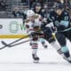 Alexander True kuvattuna Seattle Krakenin ja Chicago Blackhawksin välisessä NHL-ottelussa tammikuussa 2022.