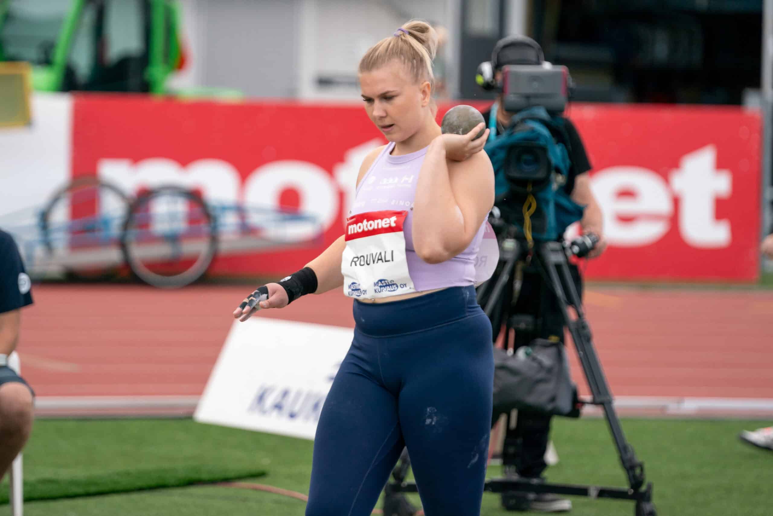 Jesse Puljujärvi pelaamassa 12. maaliskuuta Charlotte Checkersin paidassa.