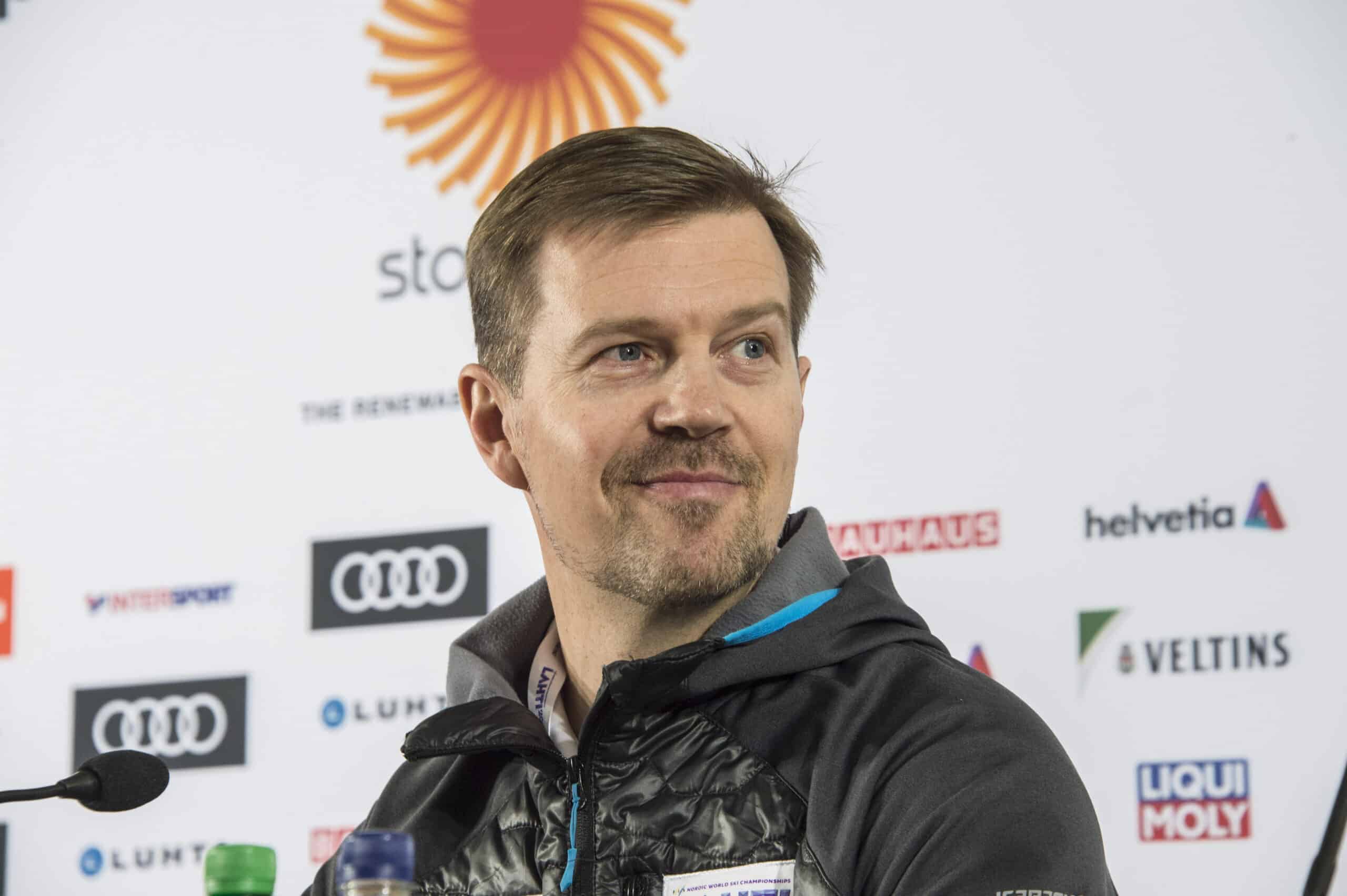 Jesse Puljujärvi pelaamassa 12. maaliskuuta Charlotte Checkersin paidassa.