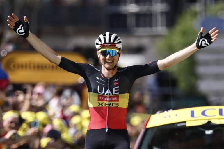 epa12249676 Belgian rider Tim Wellens of UAE Team Emirates celebrates his victory during the 15th stage of the Tour de France cycling race over 169.3km from Muret to Carcassonne, France, 20 July 2025.  EPA/MARTIN DIVISEK