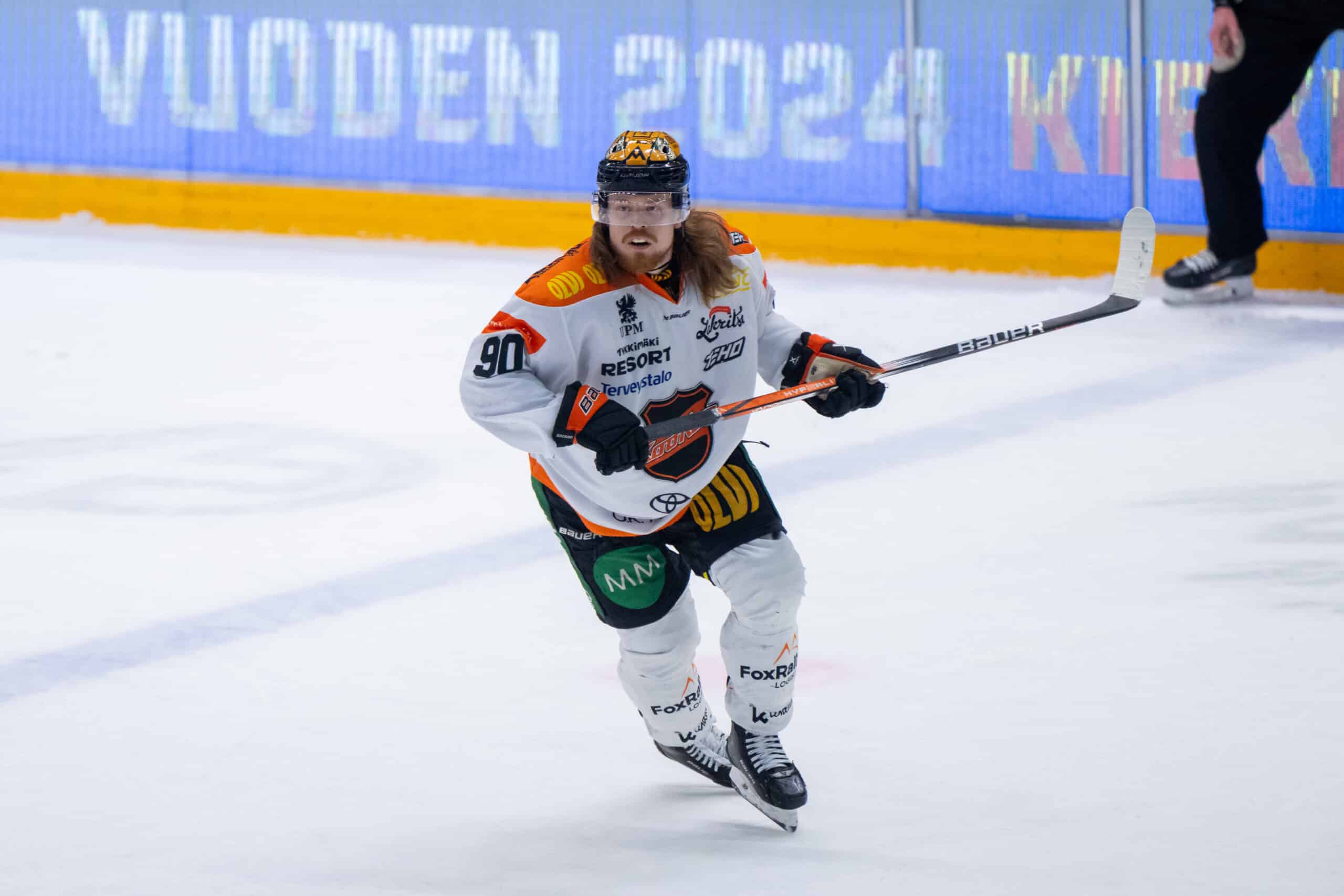 Jani Hakanpää kuvattuna edellisessä NHL-ottelussaan marraskuussa.