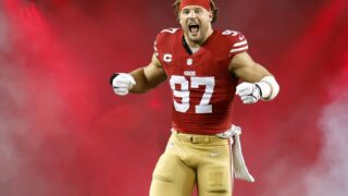 epa11773946 San Francisco 49ers defensive end Nick Bosa reacts during introductions for an NFL game against the Los Angeles Rams in Santa Clara, California, USA, 12 December 2024.  EPA-EFE/JOHN G. MABANGLO