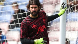 epa12409890 Liverpool's Alisson Becker warms up ahead of the English Premier League soccer match between Crystal Palace and Liverpool FC, in London, Britain, 27 September 2025.  EPA/NEIL HALL EDITORIAL USE ONLY. No use with unauthorized audio, video, data, fixture lists, club/league logos, 'live' services or NFTs. Online in-match use limited to 120 images, no video emulation. No use in betting, games or single club/league/player publications.