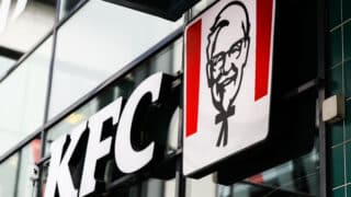 20220818, Itäkeskus, Helsinki. Kuvassa Kentucky Fried Chicken (KFC) ravintolan kyltti. Jaakko Stenroos/AOP 
All Over Press