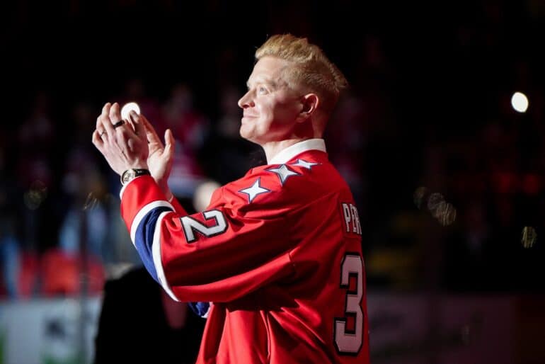 xxkeikkaxx 20251129 Helsinki. Liiga ottelu HIFK vs Jukurit. Kuvassa Lennart Petrell, Tiia Mahkonen / All Over Press