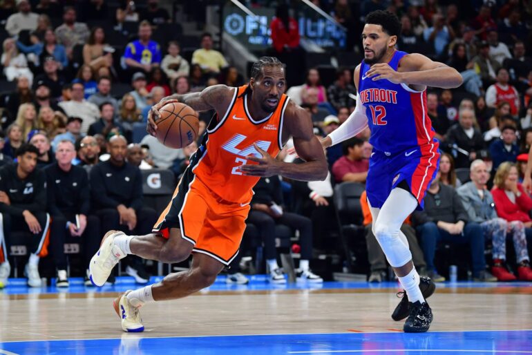 Detroit Pistonsin Tobias Harris puolustaa Los Angeles Clippersin Kawhi Leonardia