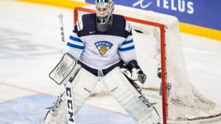 Päivä 5.1.2016 Kello 20.49.00
Finland, Helsinki, Hartwall Areena
2016 IIHF World Junior Championship
RUS vs FIN, Venäjä vs Suomi
Kaapo Kähkönen, FIN #1  @Petteri Paalasmaa 
All Over Press