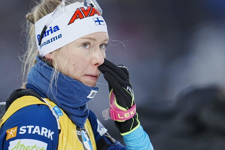 epa12576647 Suvi Minkkinen, Finland, competes in the Women 10km Pursuit at the IBU Biathlon World Cup in Ostersund event in Ostersund, Sweden, 07 December 2025.  EPA/Björn Larsson Rosvall  SWEDEN OUT
