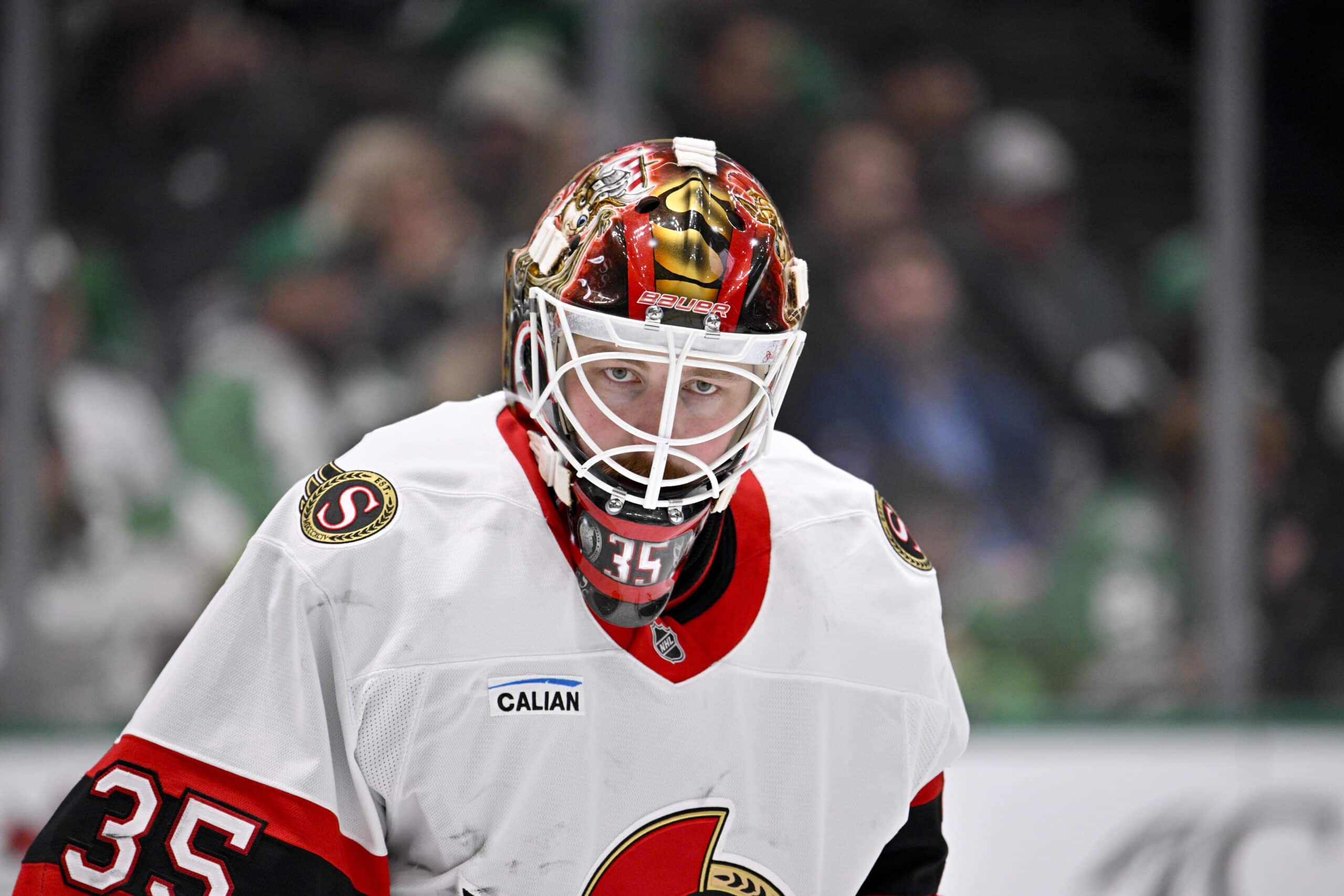 Nov 30, 2025; Dallas, Texas, USA; Ottawa Senators goaltender Linus Ullmark (35) faces the Dallas Stars attack during the second period at the American Airlines Center. Mandatory Credit: Jerome Miron-Imagn Images