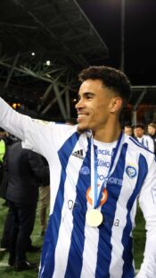 xxkeikkaxx - 20251220, Jyväskylä Liiga JYP vs SaiPa. SaiPa 1-0-maali. Kuvassa SaiPa Patrik Siikanen. Vesa Pöppönen / AOP