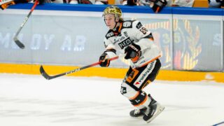 HPK:n tähtihyökkääjä Jesse Kiiskinen iski voittomaalin Kiekko-Espoota vastaan