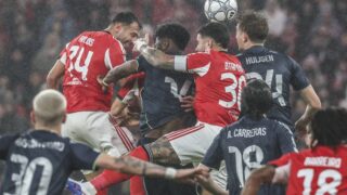 Real Madridin ja Benfican pelaajat Mestarien liigan ottelussa.