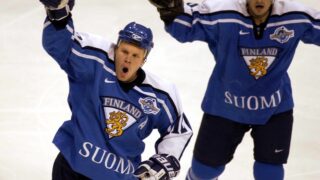 Olli Jokinen ja Ville Peltonen World Cupissa 2004
