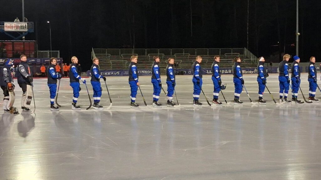 Jääpallon MM-kisat Suomi joukkue