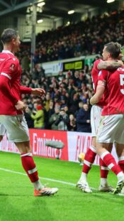 epa12265542 McLaren driver Lando Norris (front) of Britain
and McLaren driver Oscar Piastri of Australia in action during the 2025 Formula 1 Belgian Grand Prix at the Circuit de Spa-Francorchamps, Belgium, 27 July 2025. EPA/OLIVIER MATTHYS