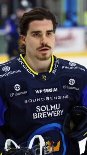 USA:n Brady ja Matthew Tkachuk juhlivat maalia olympialaisissa 2026