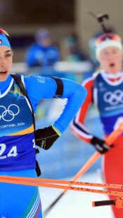 epa11588426 Jakob Ingebrigtsen of Norway competes on the last meters in the 1500m Men during the World Athletics Diamond League Weltklasse Zurich athletics meeting at the Letzigrund stadium in Zurich, Switzerland, 05 September 2024.  EPA-EFE/MICHAEL BUHOLZER