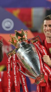 epa11266353 Cristiano Ronaldo of Al-Nassr gestures during the semifinal soccer match of the Saudi Super Cup between Al-Hilal and Al-Nassr in Abu Dhabi, United Arab Emirates, 08 April 2024.  EPA-EFE/ALI HAIDER