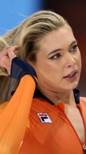 epa09715943 View of the Olympic rings next to the mogul course during the preparations of the Beijing 2022 Winter Olympics, in Zhangjakou, China, 29 January, 2022. EPA-EFE/Guillaume Horcajuelo
