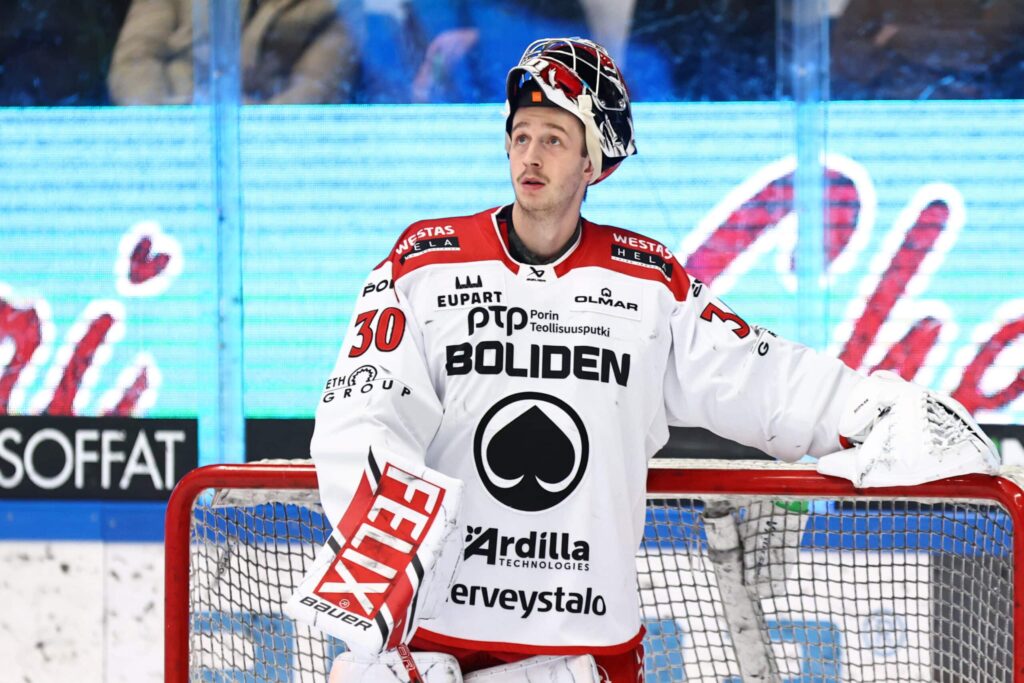 Porin Ässien maalivahti Jan Bednar