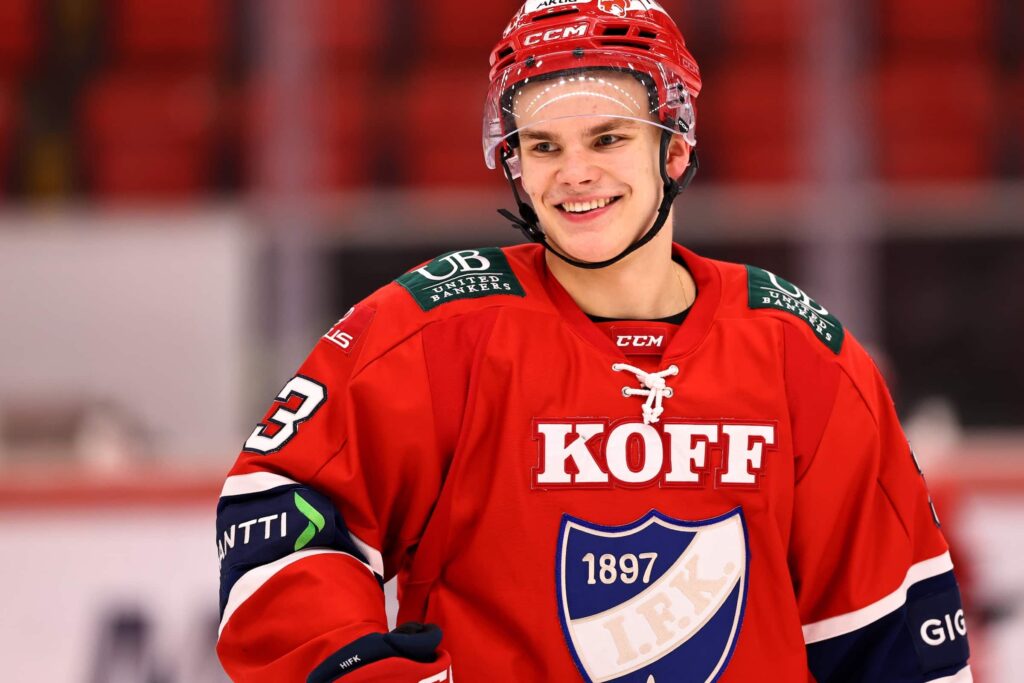 Aron Kiviharju, HIFK