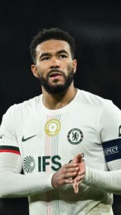 xxkeikkaxx
20251024 Helsinki
Mestis. Jokerit - JoKP. Kuvassa Tomek Valtonen vaihtoaitiossa
Tomi Natri/All Over Press