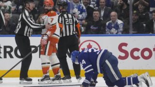 Radko Gudas, Auston Matthews