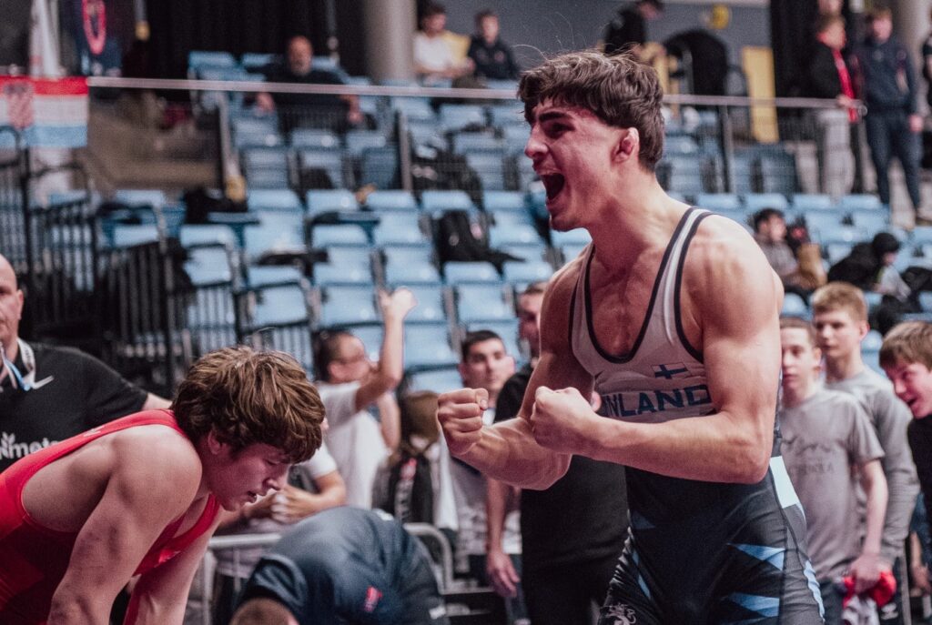 Ramin Yousefi paini Harjun Woima