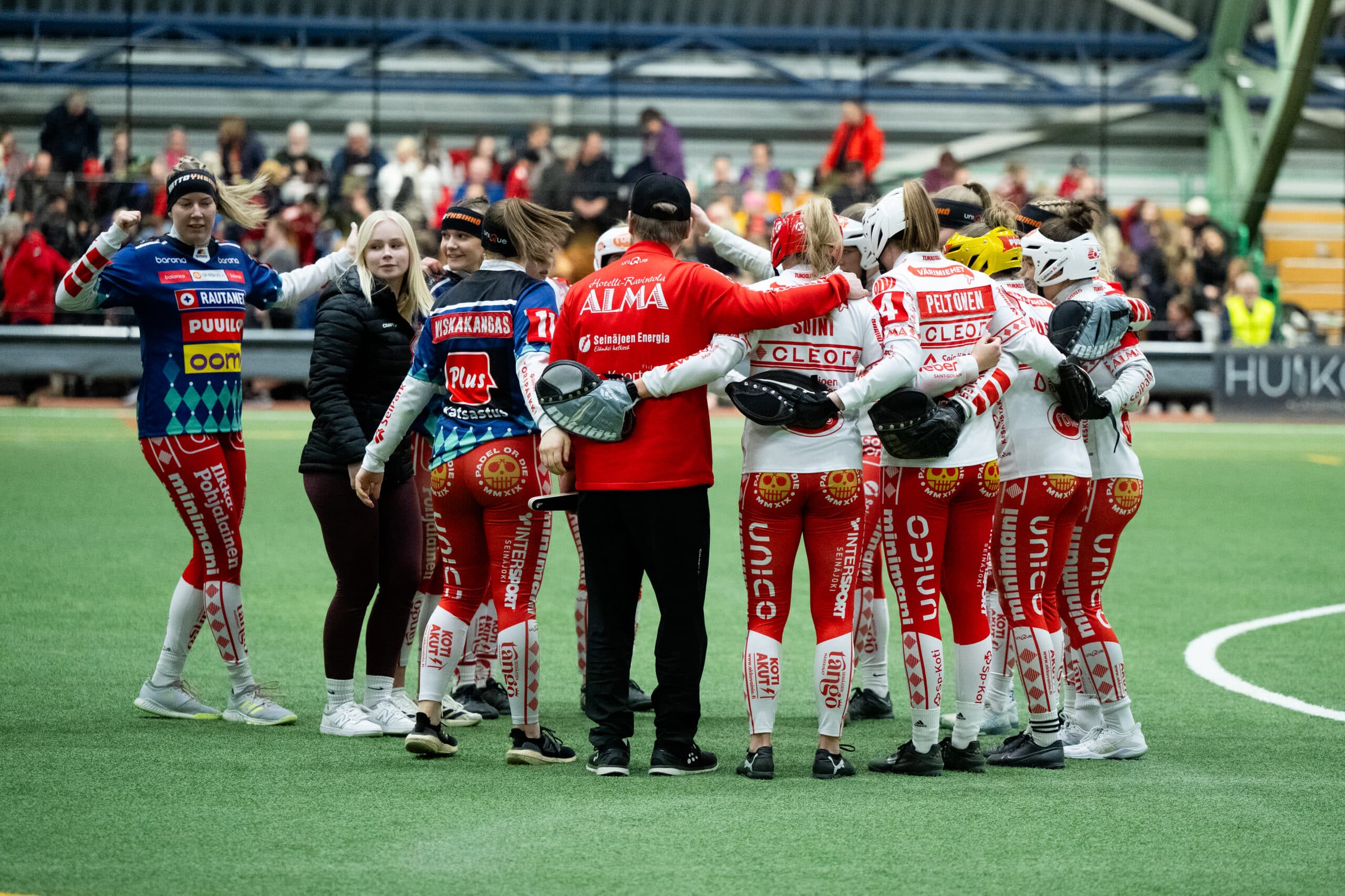 Pesäkarhut Jussittaret