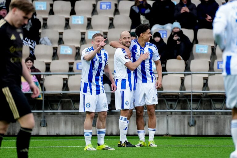 HJK ja Teemu Pukki juhlivat maalia Veikkausliigan avauskierroksella huhtikuussa 2026