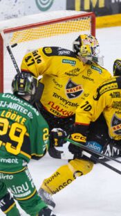 Sebastian Aho, 2026 tammikuu, Carolina Hurricanes