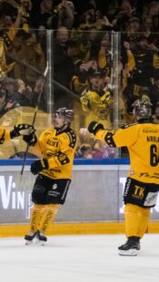 Ilveksen ja KalPan vääntöä pudotuspeleissä keväällä 2026