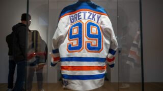Wayne Gretzky, Edmonton Oilers -pelipaita