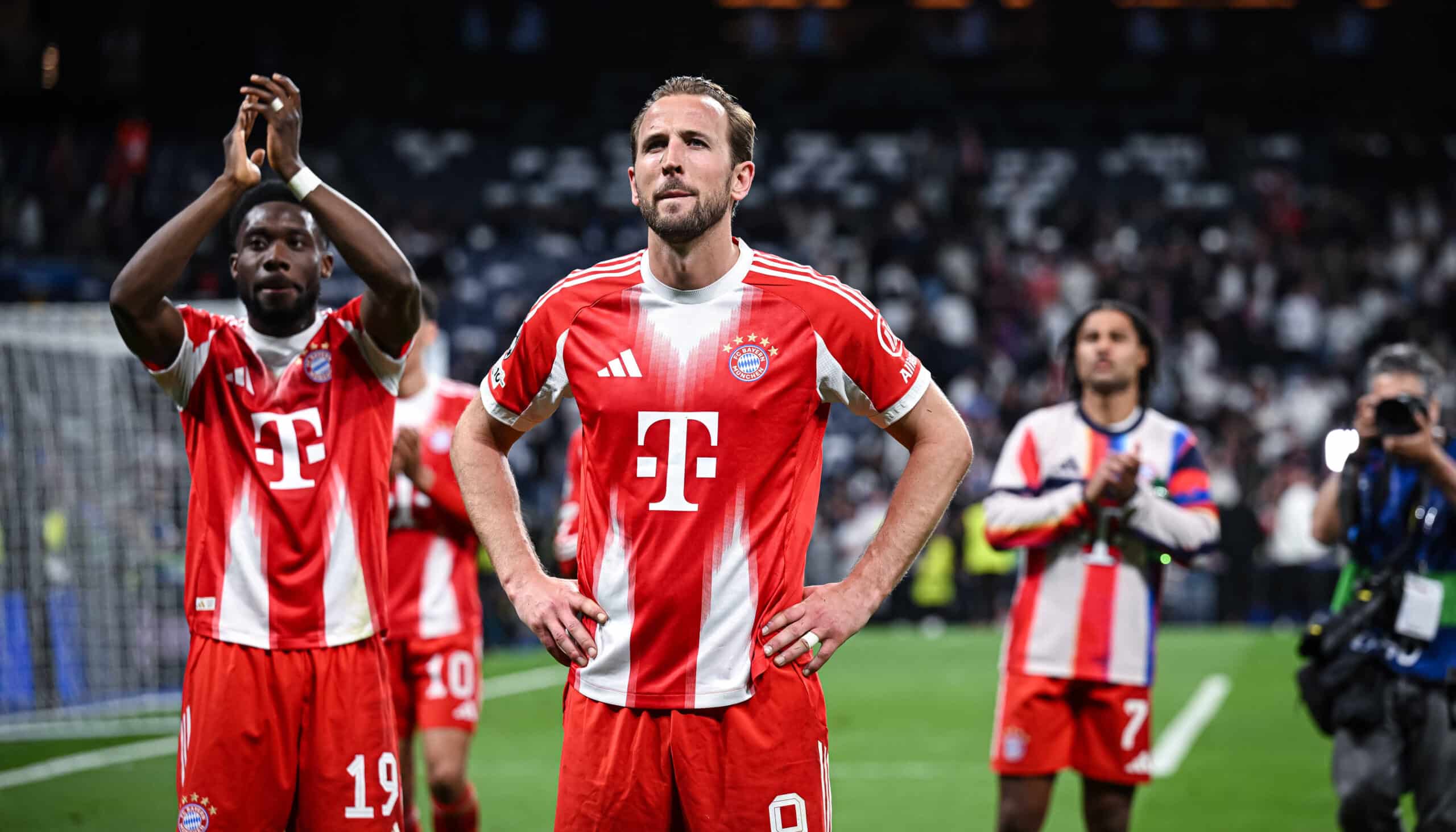 Alphonso Davies ja Harry Kane, Bayern München