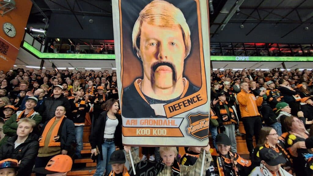 KooKoo Ari Gröndahl lakana banderolli