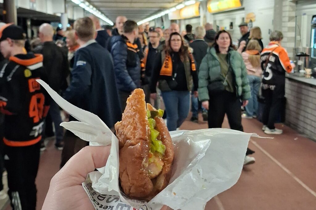 Lihapiirakka Kouvola Lumon Areena