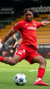 Oct 16, 2025; Montreal, Quebec, CAN; Montreal Canadiens right wing Patrik Laine (92) looks on during warm-up before the game against the Nashville Predators at Bell Centre. Mandatory Credit: David Kirouac-Imagn Images