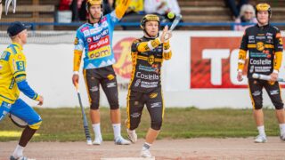 Alajärven Ankkurit - Kouvolan Pallonlyöjät