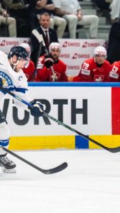 Leijonat Sveitsi Aleksander Barkov