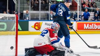 Jesse Puljujärvi Josef Korenar