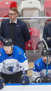 Viro jääkiekko Petri Skriko
