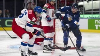 Aleksander Barkov David Tomasek Tomas Cibulka