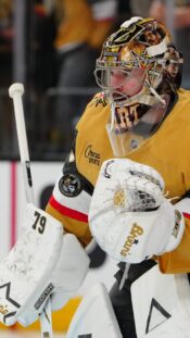 Vegas Golden Knightsin ykkösmaalivahti Carter Hart