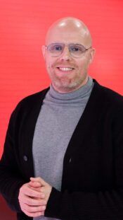 Aki Linnanahde