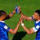 Ranskan Michael Olise ja Kylian Mbappe juhlivat maalia jalkapallon MM-kisoissa 2026
